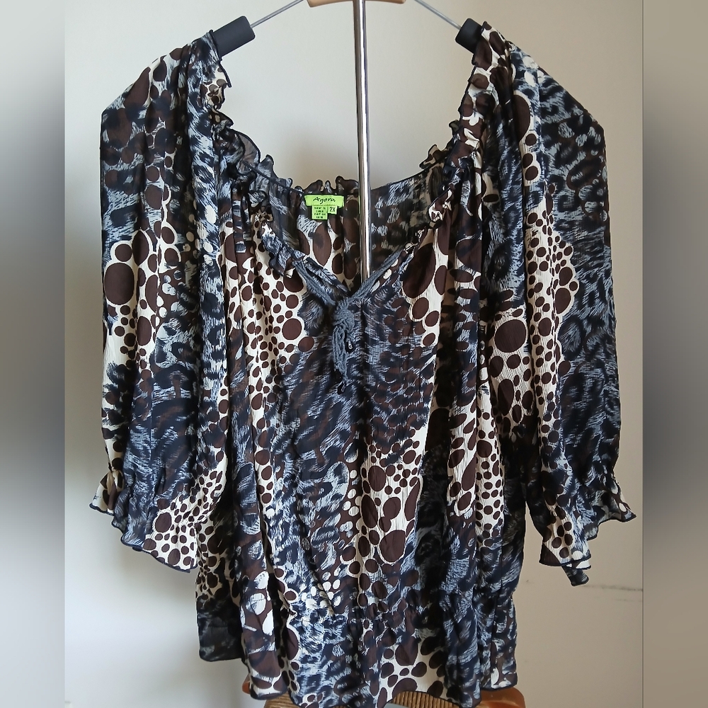 Agora Size 2X Animal Print Blouse Sheer